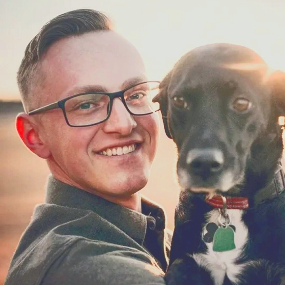 Cognar Fjallhersir är rolig och smart. Jag bor i Arizona och jag har två mopsar. - Picture 11 of 12